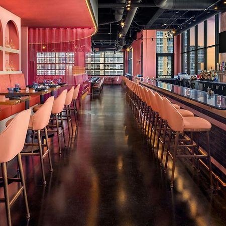 Moxy Madison Downtown Hotel Exterior photo